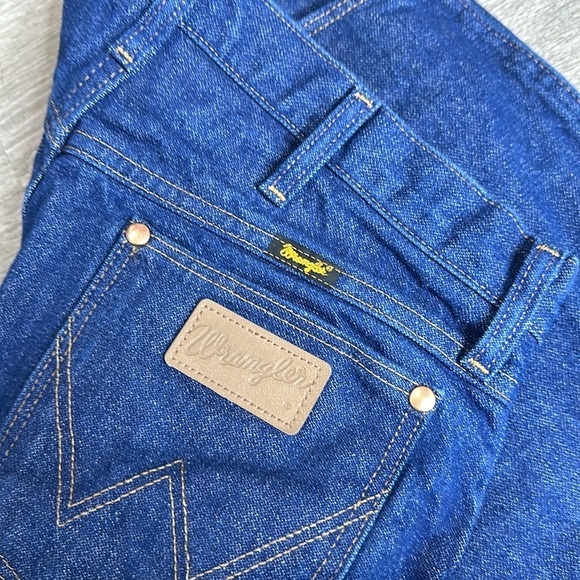 Wrangler Men’s Regular Fit Straight Leg Jeans in Blue Sz 34x30 - Picture 3 of 11